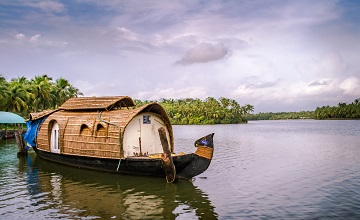Kerala House Boat With Munnar Tour